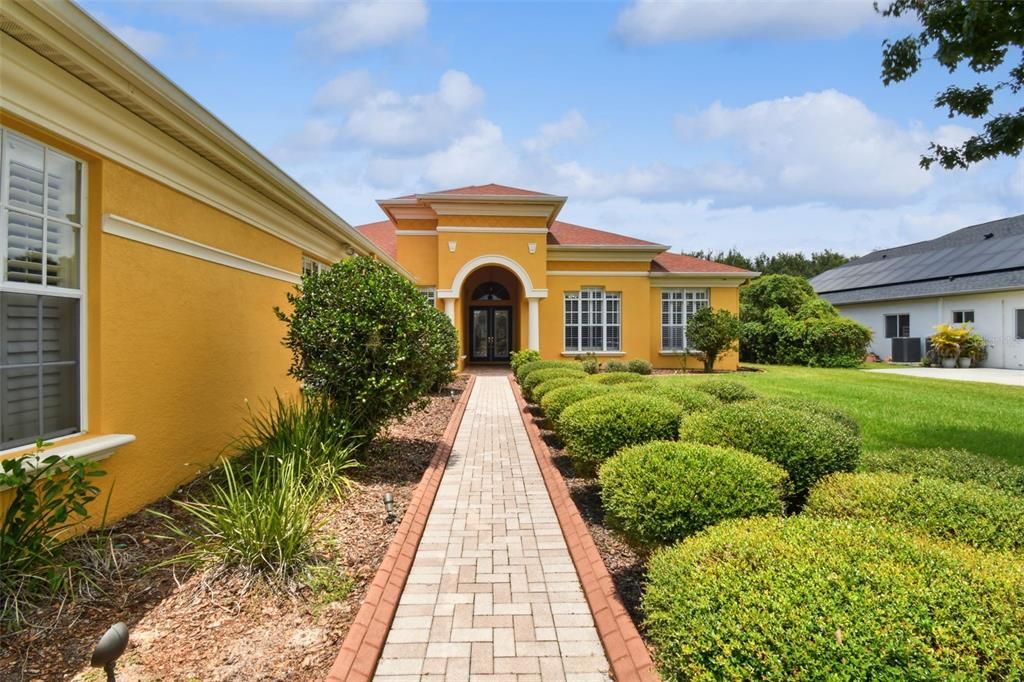 En Venta: $1,150,000 (4 camas, 4 baños, 5047 Pies cuadrados)