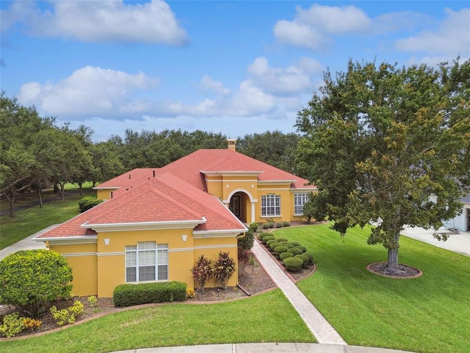 En Venta: $1,150,000 (4 camas, 4 baños, 5047 Pies cuadrados)