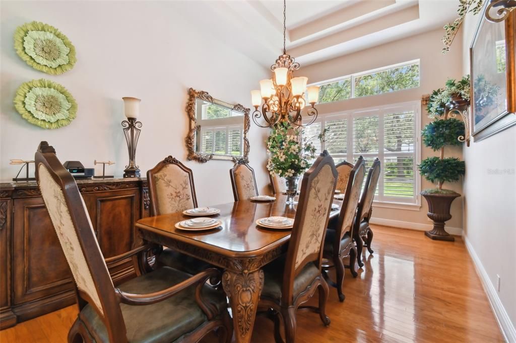 En Venta: $1,150,000 (4 camas, 4 baños, 5047 Pies cuadrados)