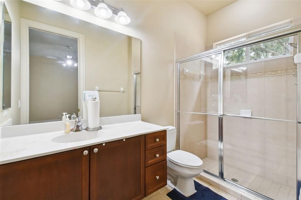 En Venta: $1,150,000 (4 camas, 4 baños, 5047 Pies cuadrados)