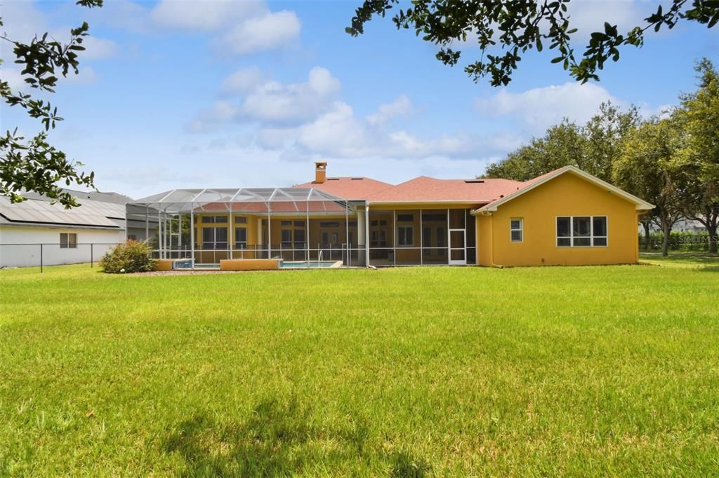 En Venta: $1,150,000 (4 camas, 4 baños, 5047 Pies cuadrados)