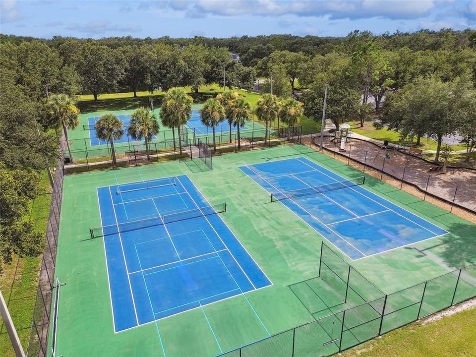 En Venta: $1,150,000 (4 camas, 4 baños, 5047 Pies cuadrados)