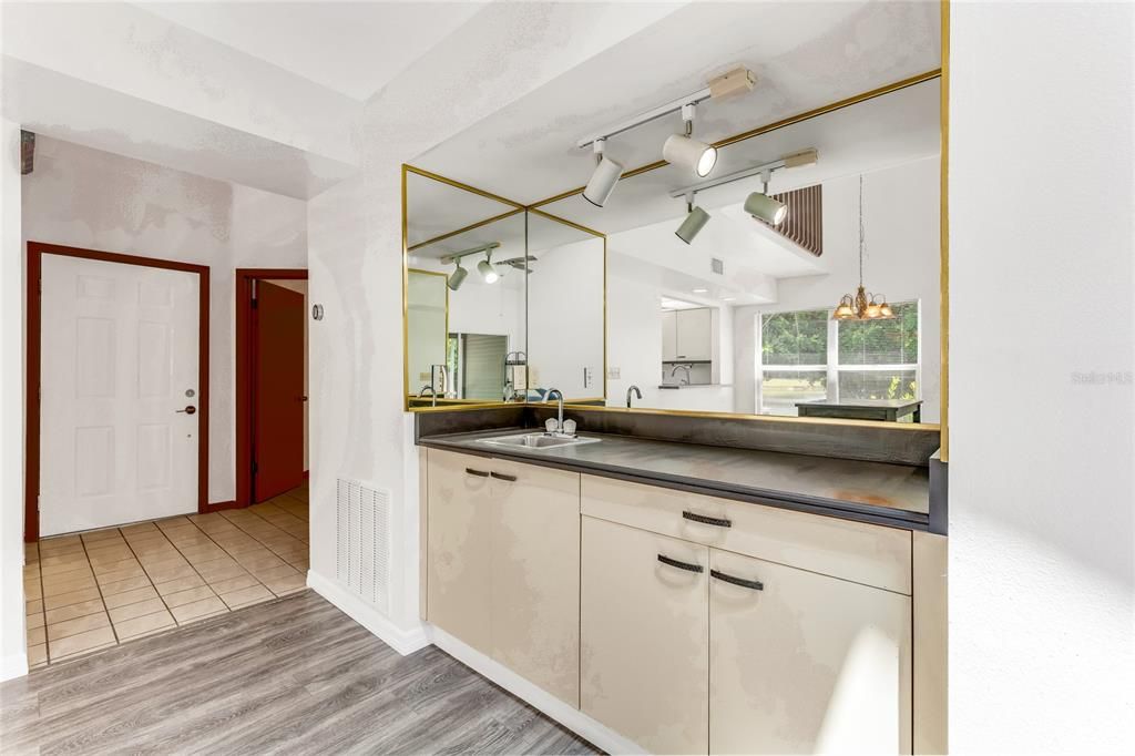 For Sale: $239,765 (3 beds, 2 baths, 1453 Square Feet)