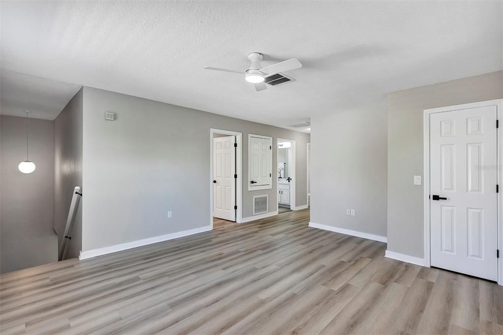 待售: $765,000 (4 贝兹, 2 浴室, 2013 平方英尺)