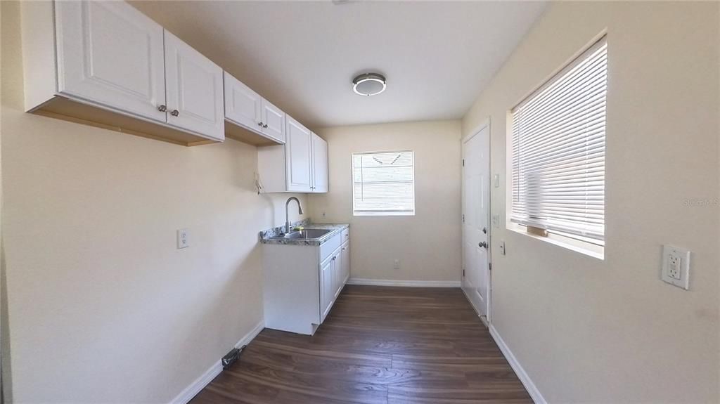 Activo con contrato: $169,900 (2 camas, 1 baños, 520 Pies cuadrados)