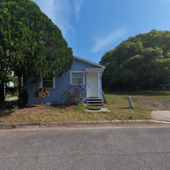 Activo con contrato: $169,900 (2 camas, 1 baños, 520 Pies cuadrados)