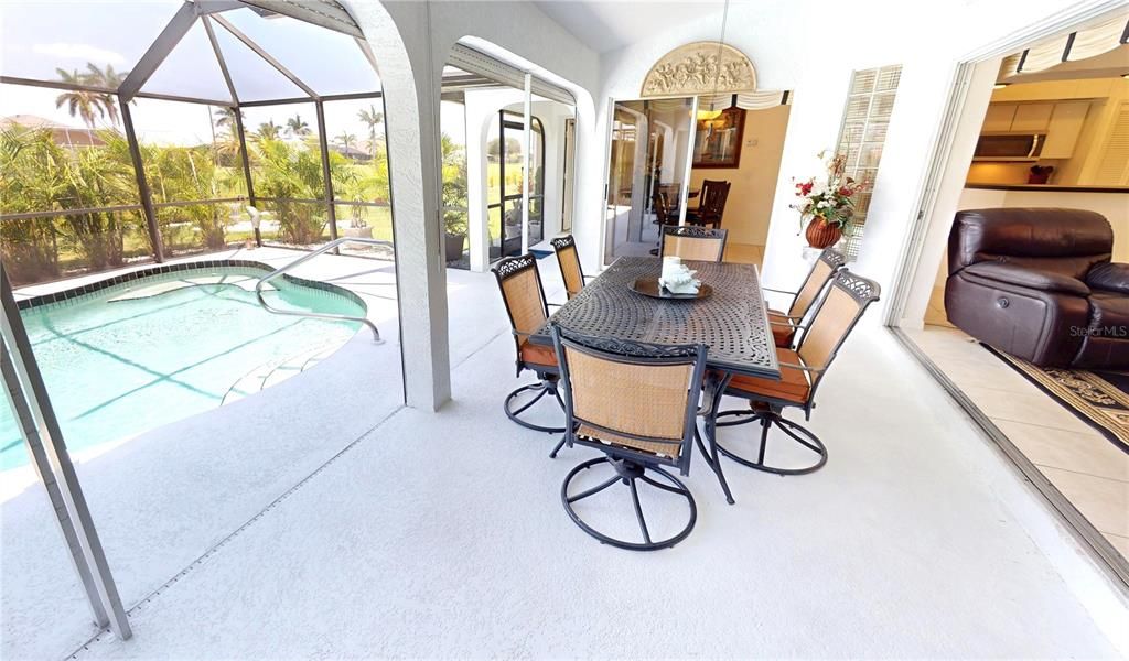 Active With Contract: $366,000 (3 beds, 2 baths, 2009 Square Feet)