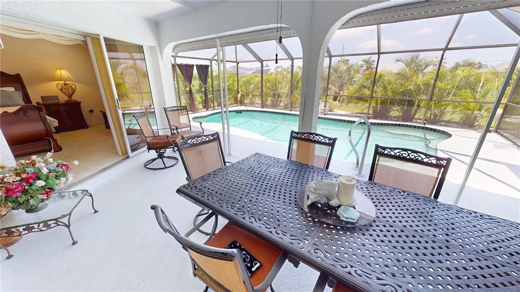 Active With Contract: $366,000 (3 beds, 2 baths, 2009 Square Feet)