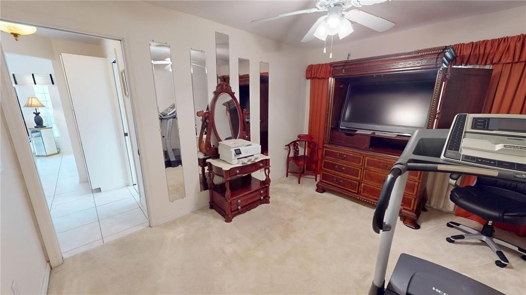 Active With Contract: $366,000 (3 beds, 2 baths, 2009 Square Feet)