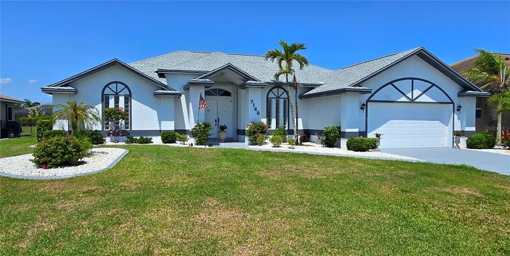 Active With Contract: $366,000 (3 beds, 2 baths, 2009 Square Feet)