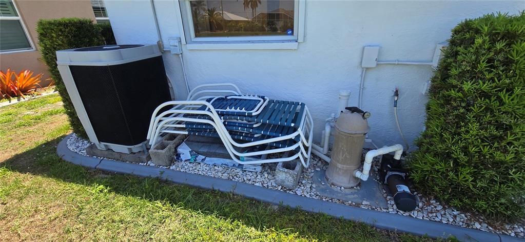 Active With Contract: $366,000 (3 beds, 2 baths, 2009 Square Feet)