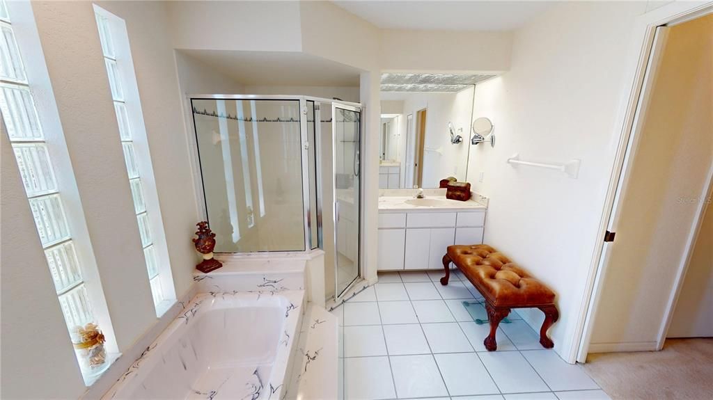 Active With Contract: $366,000 (3 beds, 2 baths, 2009 Square Feet)