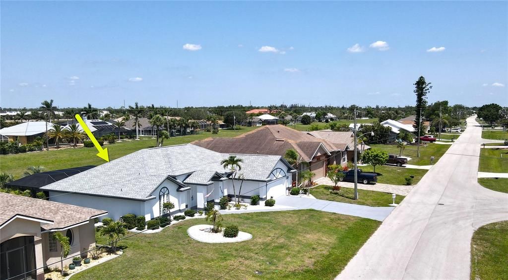 Active With Contract: $366,000 (3 beds, 2 baths, 2009 Square Feet)