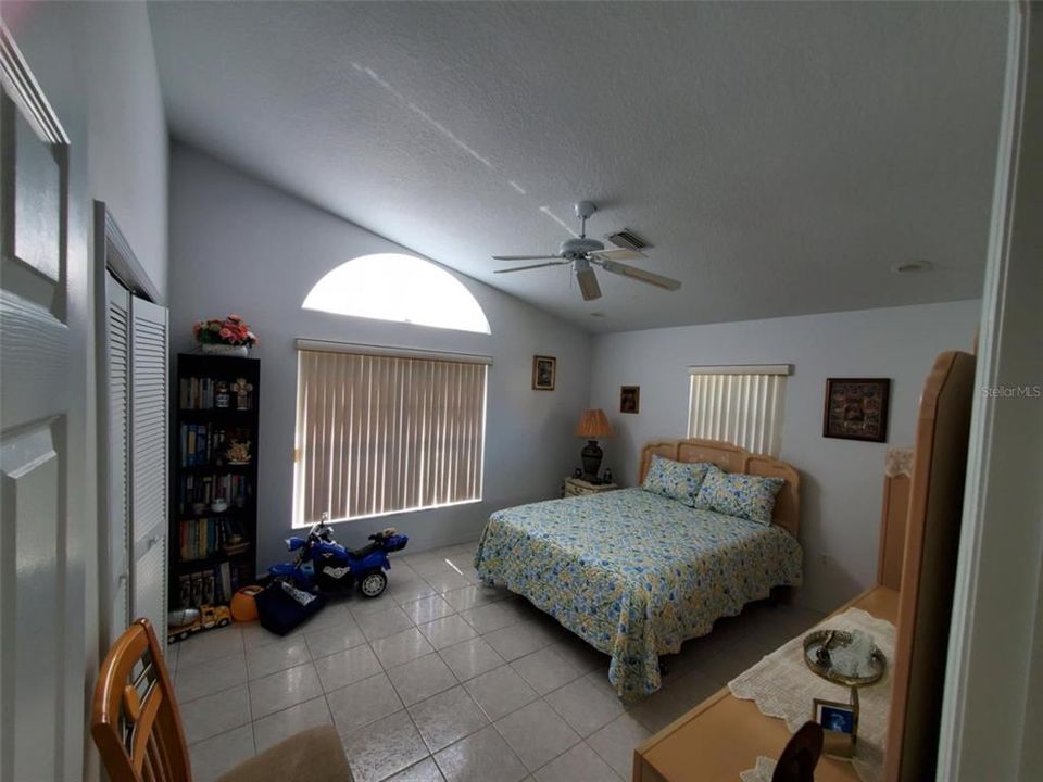 En Venta: $1,890,000 (4 camas, 4 baños, 2774 Pies cuadrados)