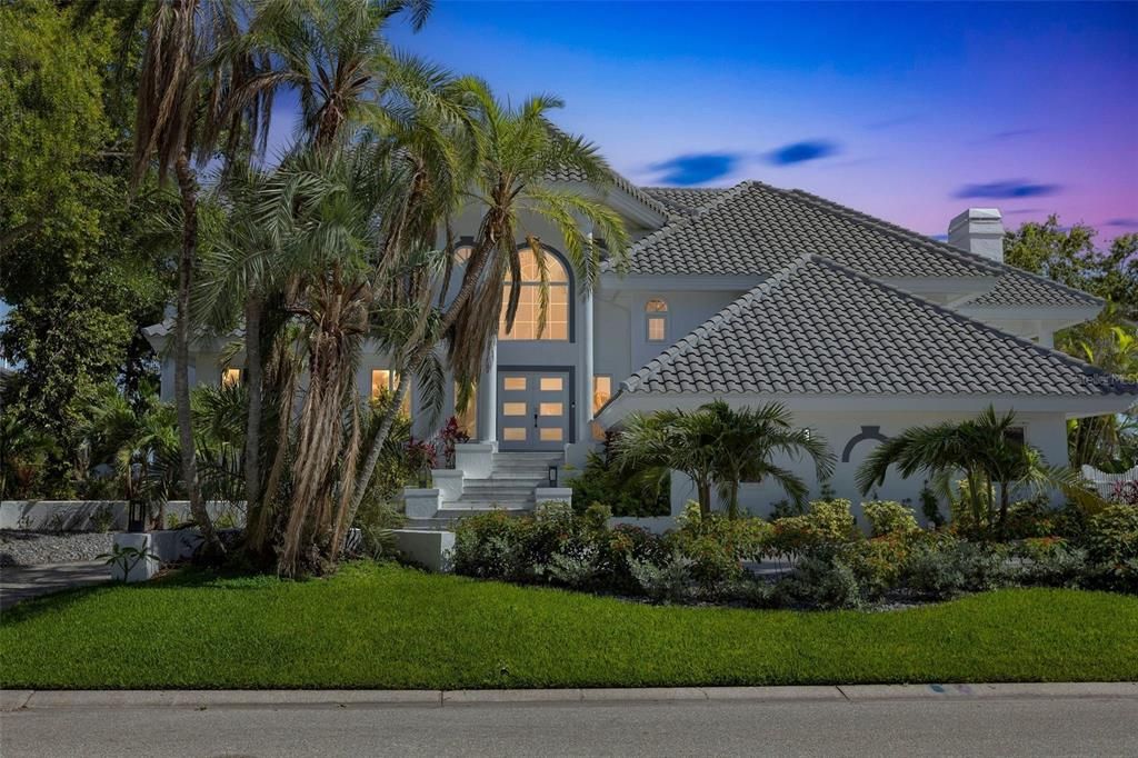 For Sale: $5,555,555 (6 beds, 6 baths, 6840 Square Feet)