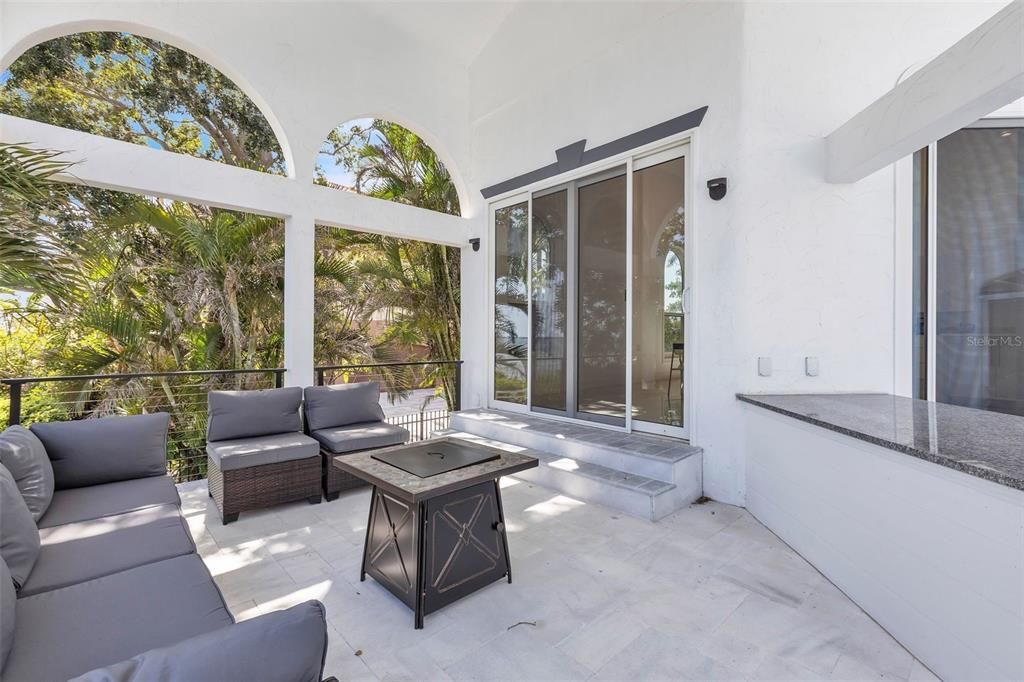 For Sale: $5,555,555 (6 beds, 6 baths, 6840 Square Feet)