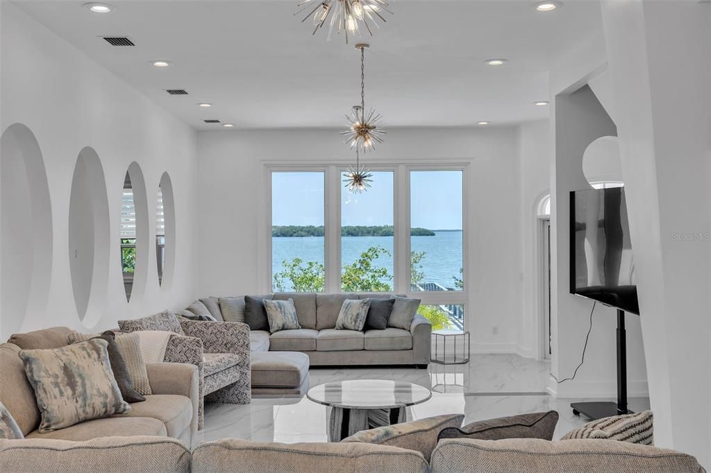 For Sale: $5,555,555 (6 beds, 6 baths, 6840 Square Feet)