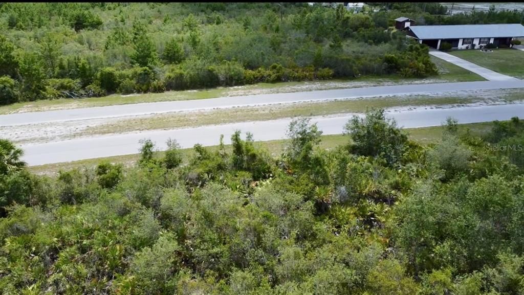 待售: $120,000 (0.99 acres)