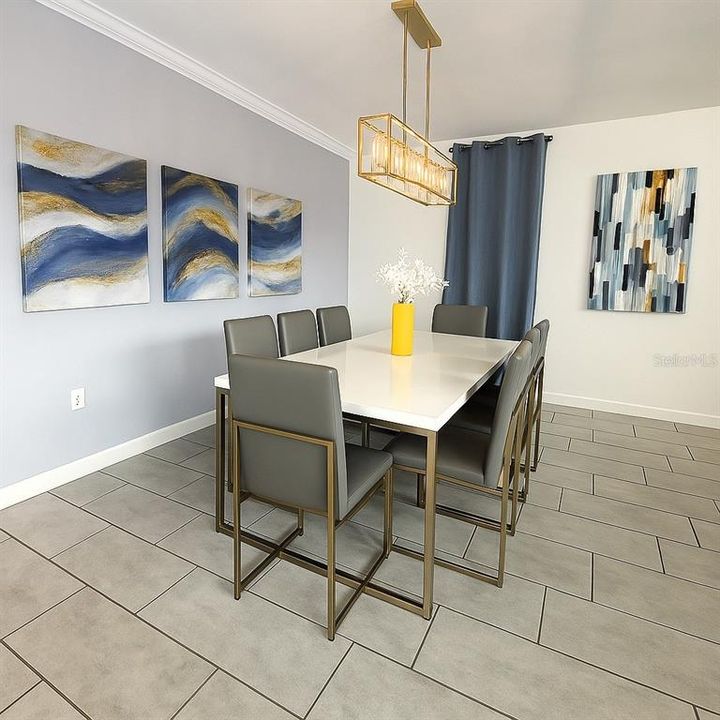 For Sale: $680,000 (5 beds, 5 baths, 2996 Square Feet)
