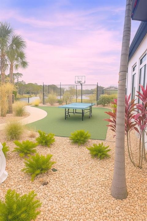 For Sale: $680,000 (5 beds, 5 baths, 2996 Square Feet)