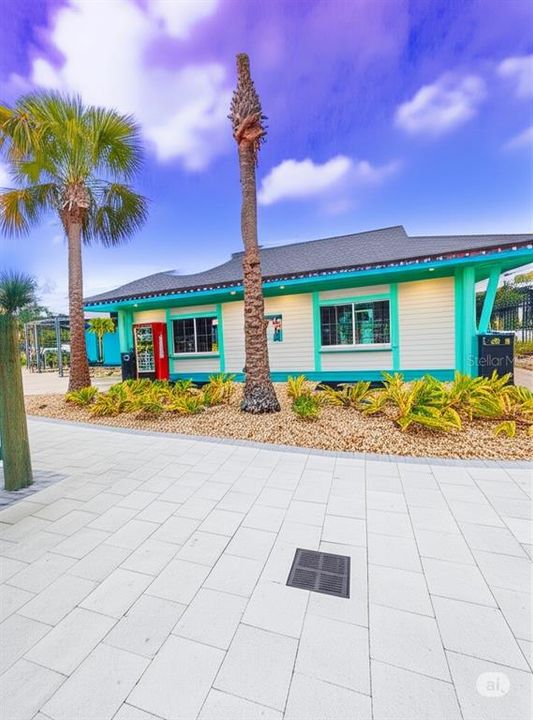 For Sale: $680,000 (5 beds, 5 baths, 2996 Square Feet)