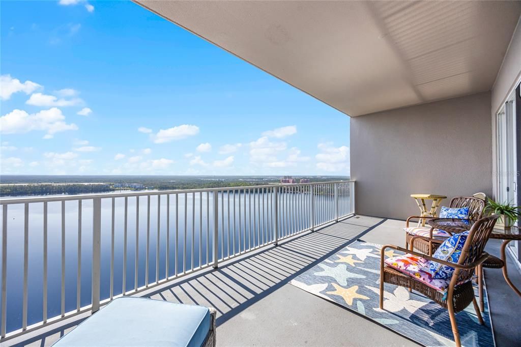 En Venta: $369,000 (2 camas, 2 baños, 1165 Pies cuadrados)