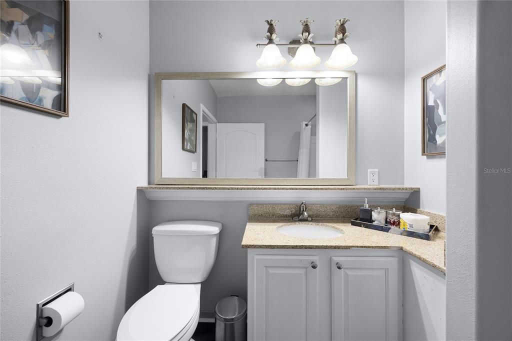 En Venta: $369,000 (2 camas, 2 baños, 1165 Pies cuadrados)