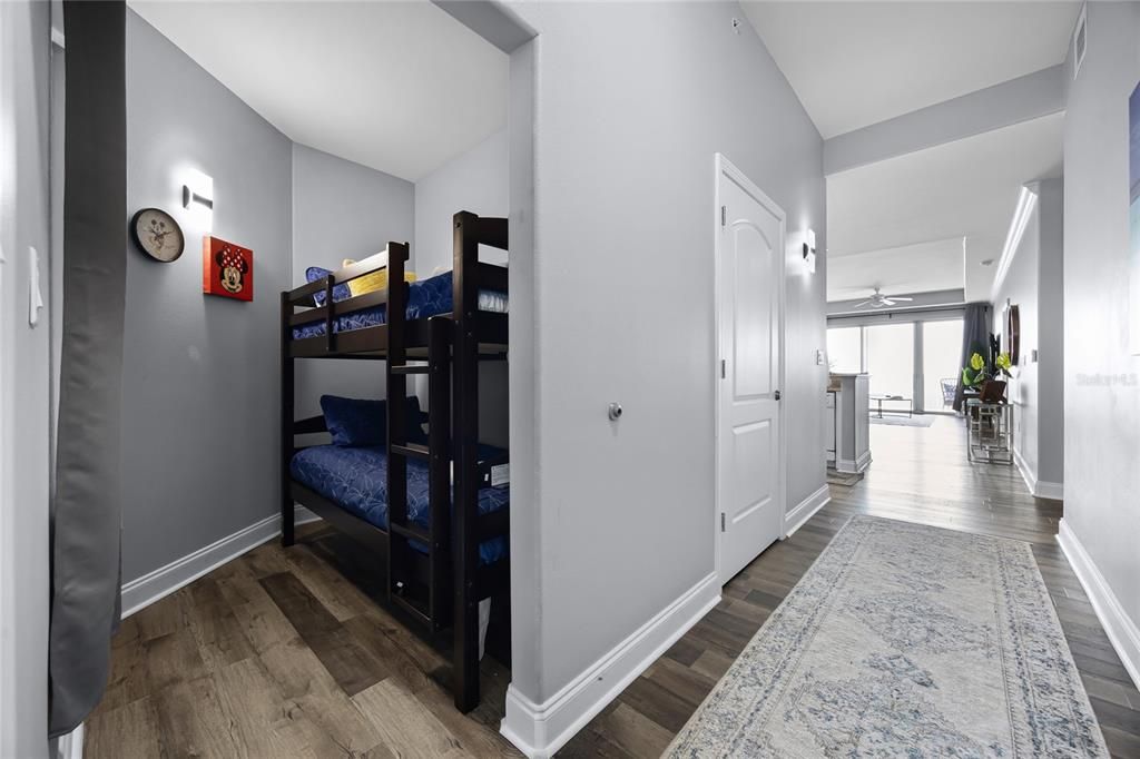 En Venta: $369,000 (2 camas, 2 baños, 1165 Pies cuadrados)