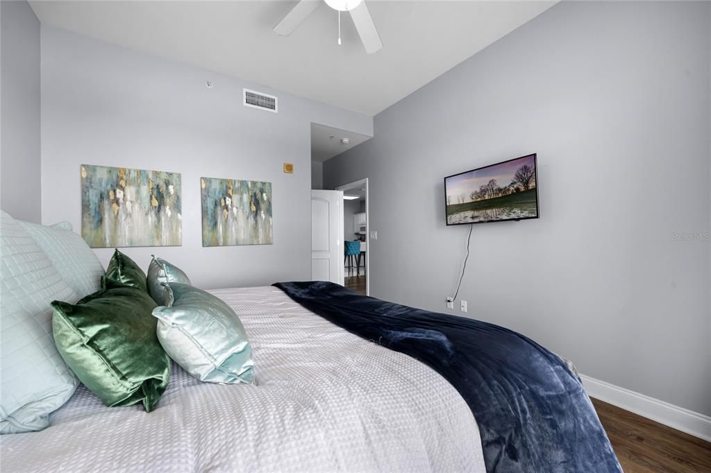 En Venta: $369,000 (2 camas, 2 baños, 1165 Pies cuadrados)