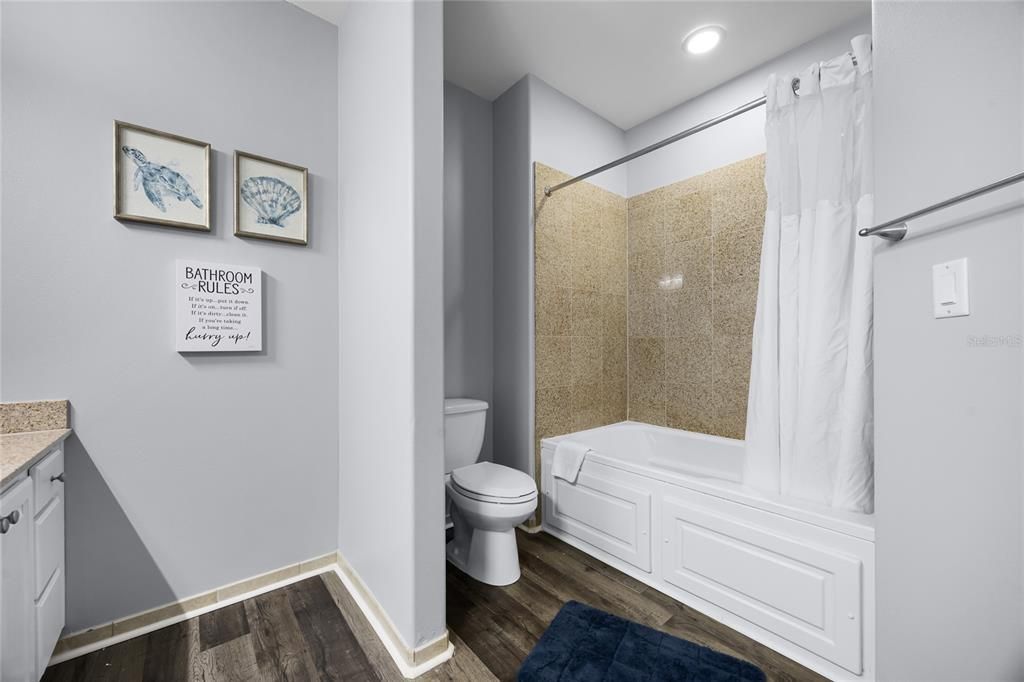 En Venta: $369,000 (2 camas, 2 baños, 1165 Pies cuadrados)