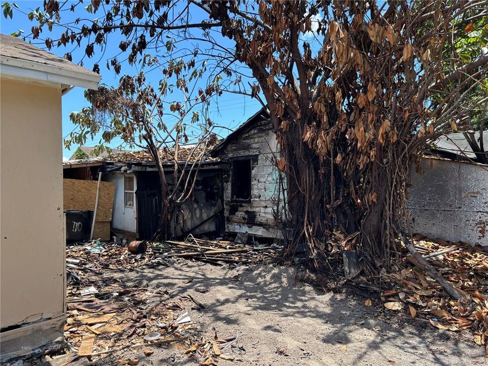 На продажу: $1,195,000 (9 спален, 0 ванн, 6450 Квадратных фут)