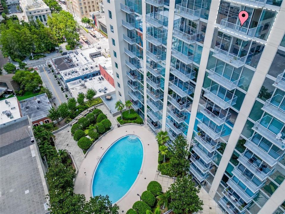 For Sale: $250,000 (1 beds, 1 baths, 837 Square Feet)