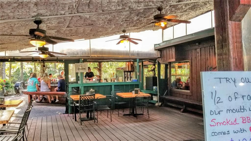 Activo con contrato: $17,999 (0.38 acres)