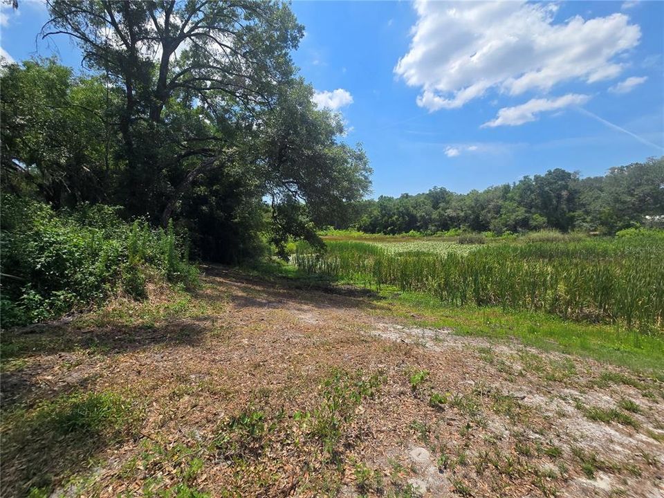 最近售出: $12,000 (0.25 acres)