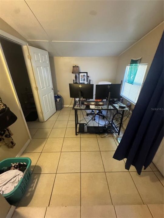 Под контрактом: $280,000 (3 спален, 2 ванн, 1318 Квадратных фут)