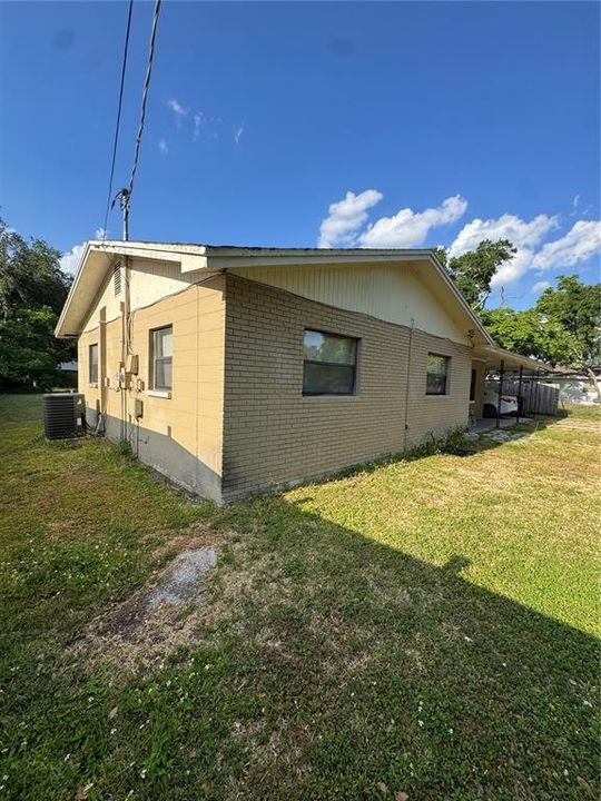 Под контрактом: $280,000 (3 спален, 2 ванн, 1318 Квадратных фут)