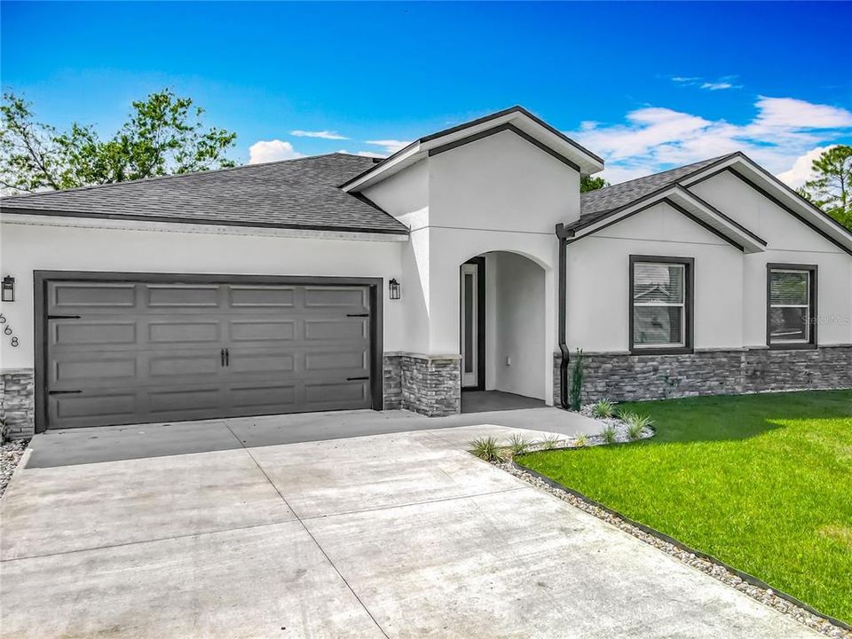 For Rent: $3,500 (4 beds, 2 baths, 2052 Square Feet)