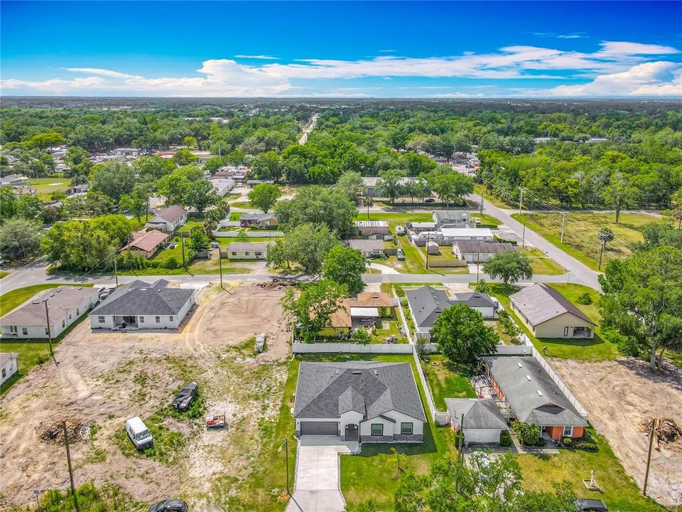 For Rent: $3,500 (4 beds, 2 baths, 2052 Square Feet)