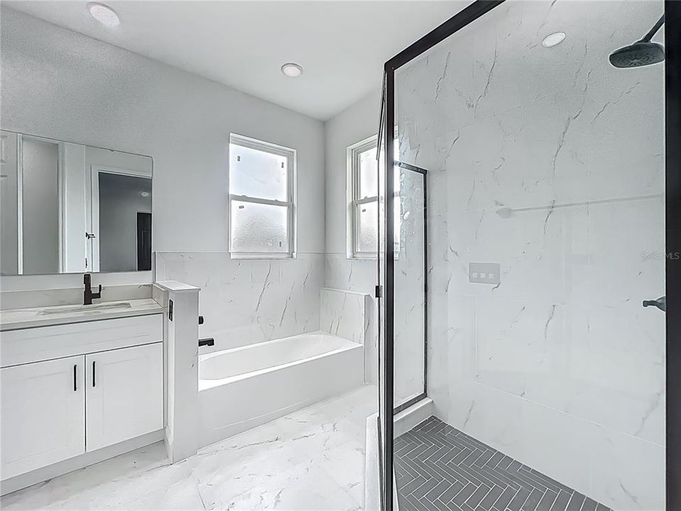 For Rent: $3,500 (4 beds, 2 baths, 2052 Square Feet)