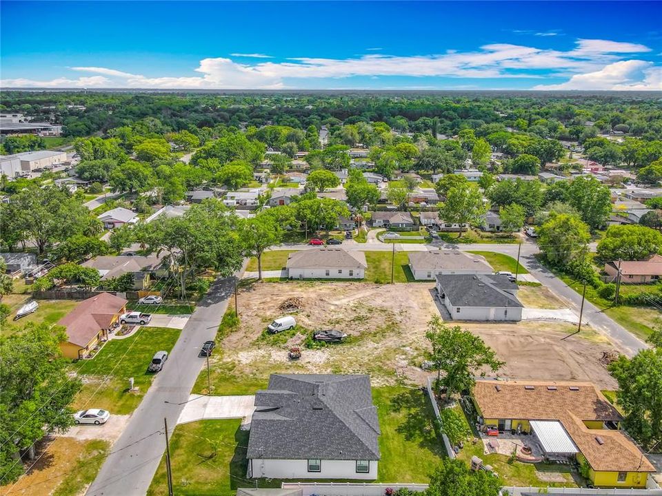 For Rent: $3,500 (4 beds, 2 baths, 2052 Square Feet)