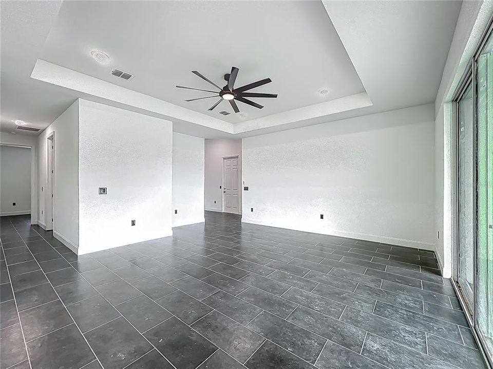 For Rent: $3,500 (4 beds, 2 baths, 2052 Square Feet)