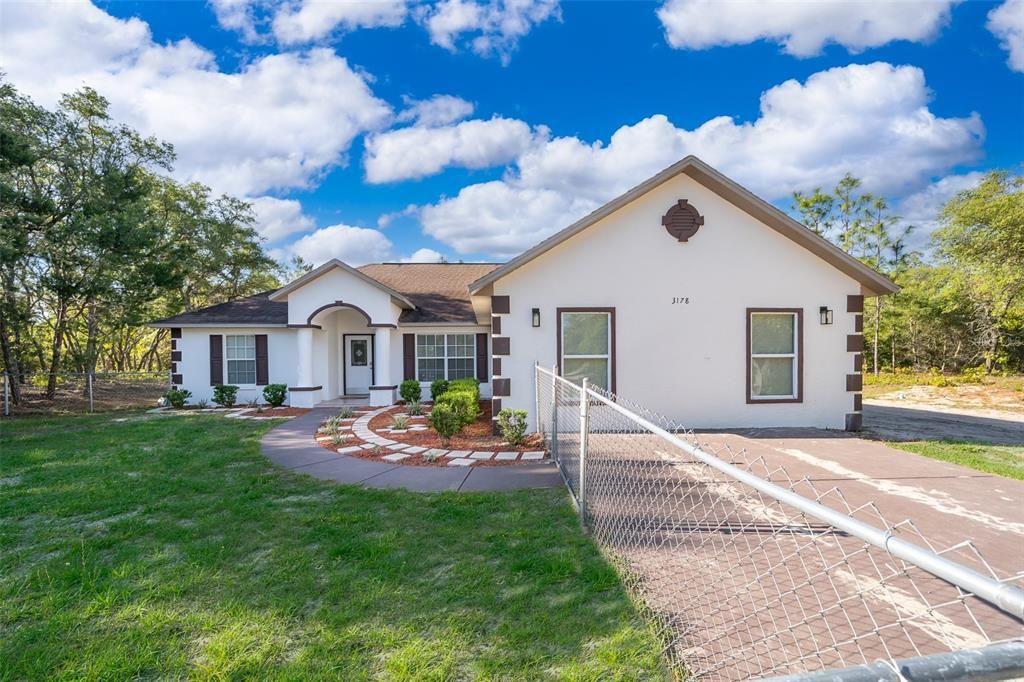 На продажу: $575,000 (4 спален, 3 ванн, 2232 Квадратных фут)