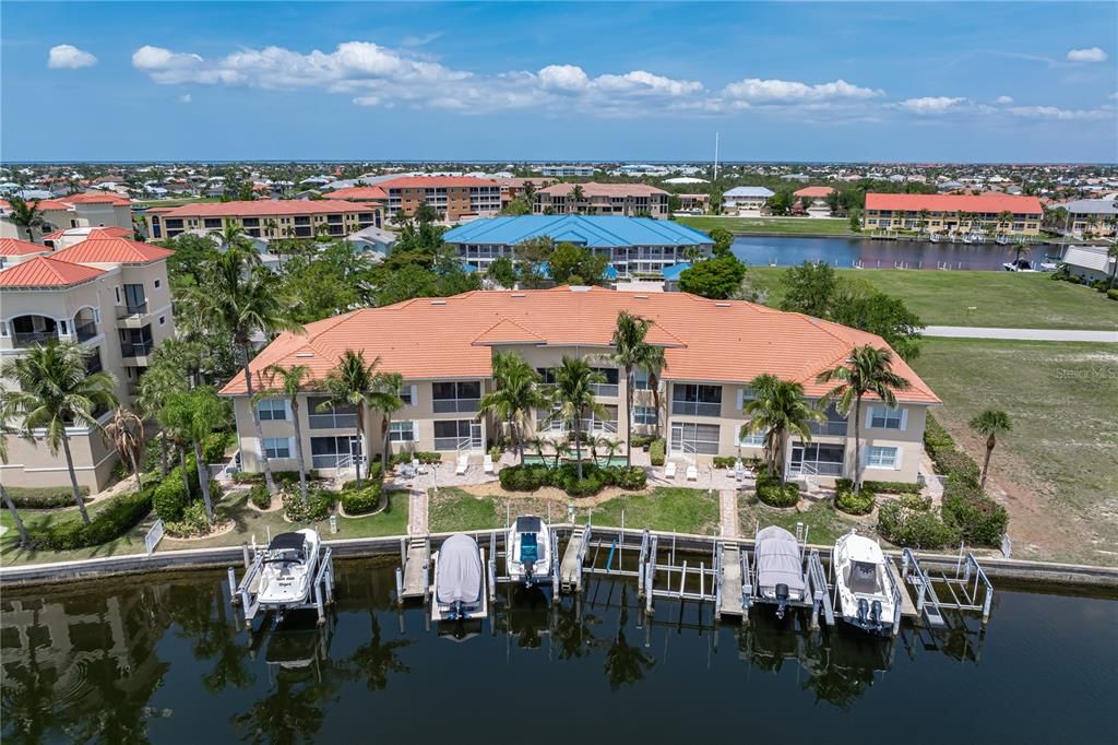 For Sale: $344,777 (2 beds, 2 baths, 1594 Square Feet)