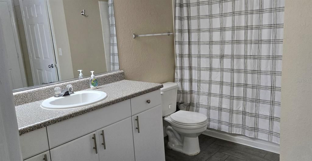 For Sale: $229,900 (2 beds, 2 baths, 1215 Square Feet)