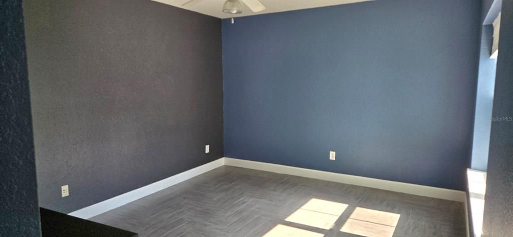 For Sale: $229,900 (2 beds, 2 baths, 1215 Square Feet)