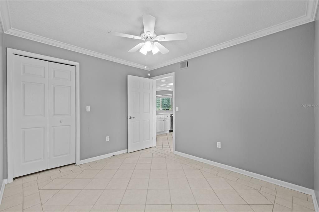 En Venta: $1,148,000 (4 camas, 3 baños, 2150 Pies cuadrados)