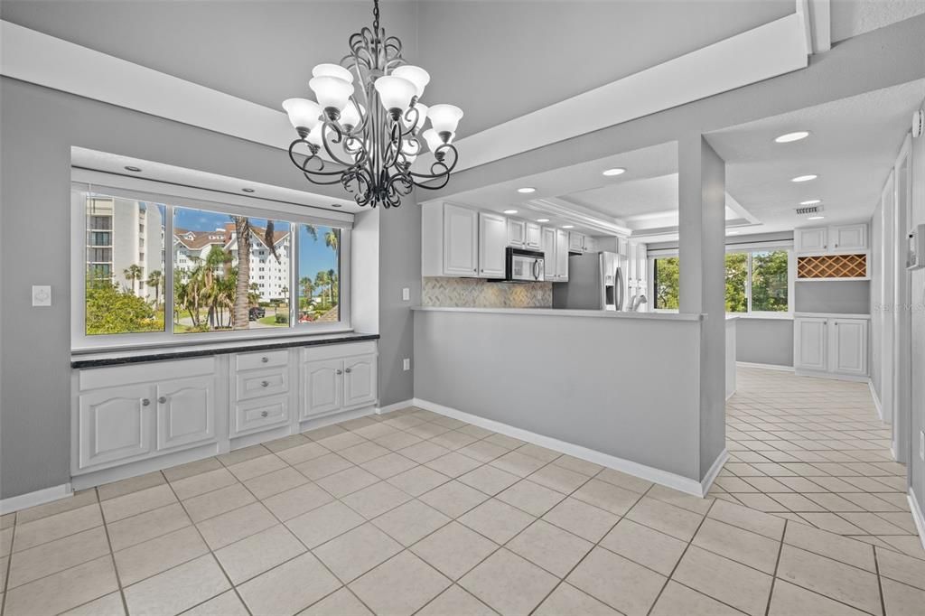 En Venta: $1,148,000 (4 camas, 3 baños, 2150 Pies cuadrados)