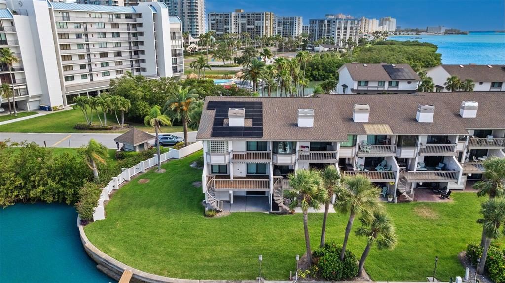 En Venta: $1,148,000 (4 camas, 3 baños, 2150 Pies cuadrados)