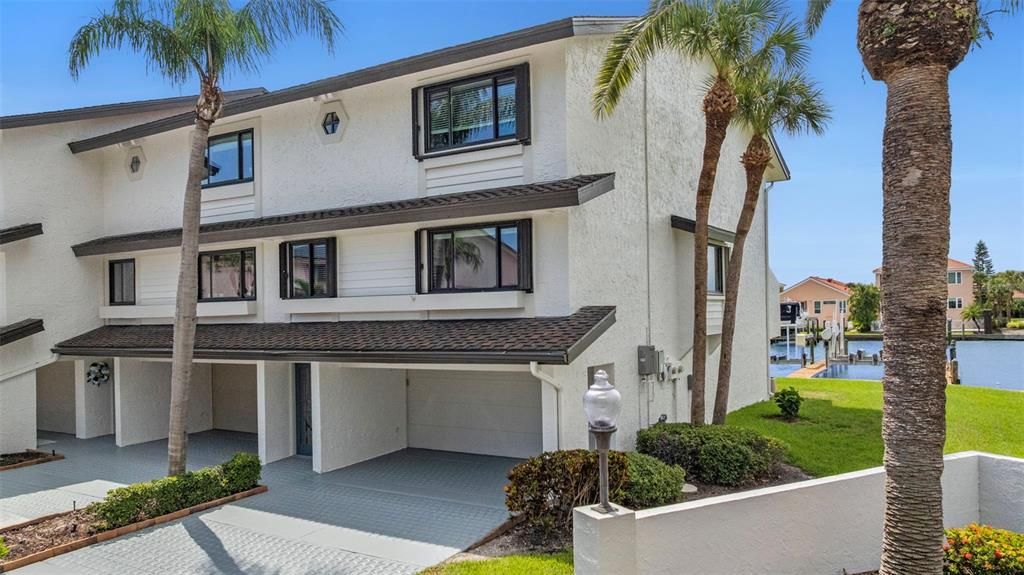 En Venta: $1,148,000 (4 camas, 3 baños, 2150 Pies cuadrados)