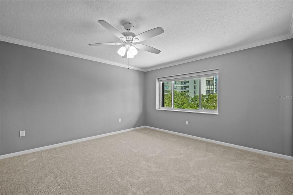 En Venta: $1,148,000 (4 camas, 3 baños, 2150 Pies cuadrados)